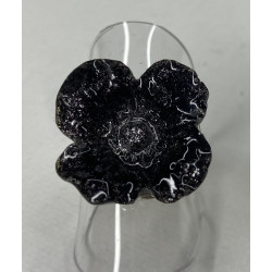 Bague fleur en résine modèle unique fait main