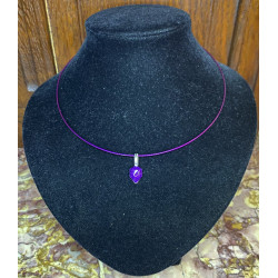 Ras de cou avec diamant  résine pailletée violet