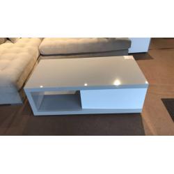 TABLE BASSE