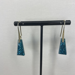 Boucles d'oreilles crochet en résine